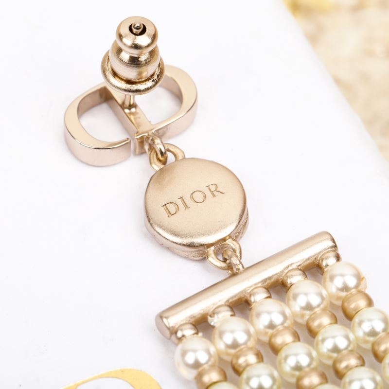 chr1st1an D10r earrings